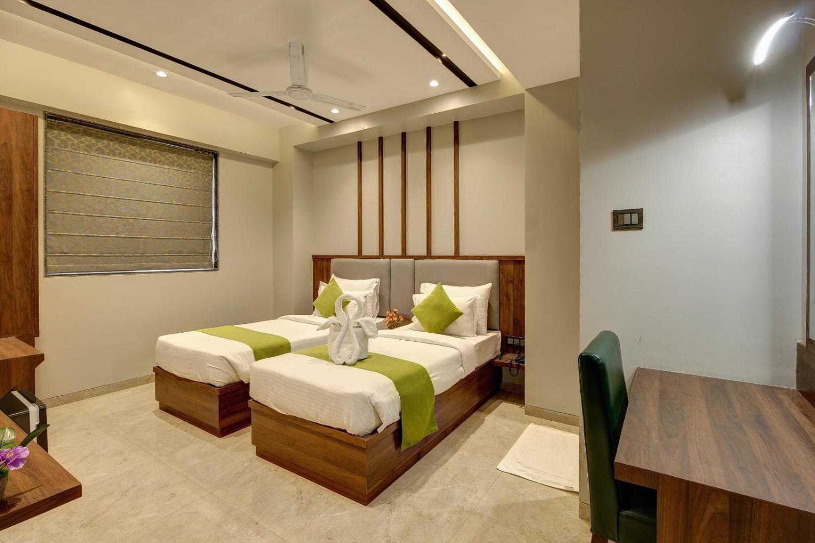 Mundhva Magnus Fortune House Business Hotel , Magarpatta מראה חיצוני תמונה
