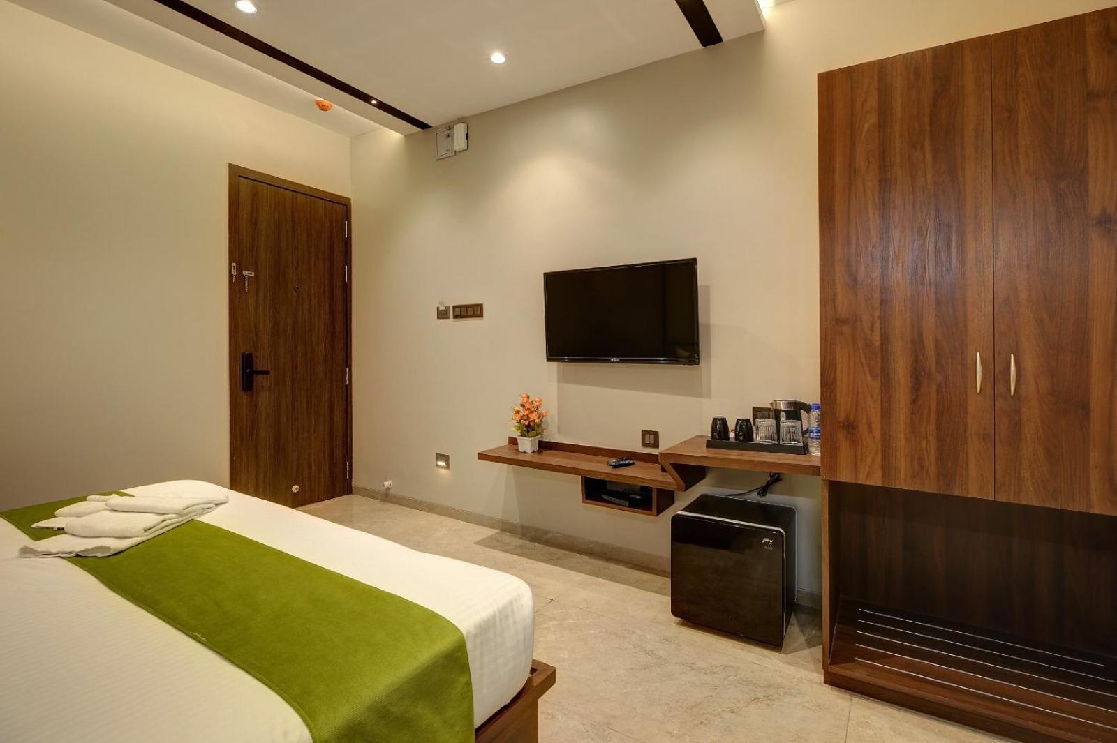 Mundhva Magnus Fortune House Business Hotel , Magarpatta מראה חיצוני תמונה